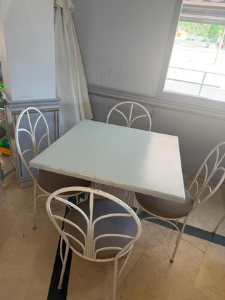 9 Mesas y 41 Sillas de Exterior