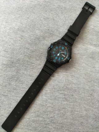 Orologio Casio MRW-200H Uomo Nero Blu