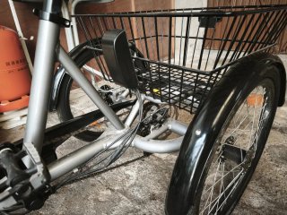 Triciclo Monty en perfecto estado en PEDREGUER -AL
