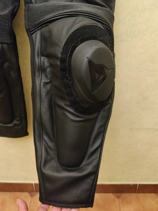 Pantaloni in pelle Dainese taglia 50