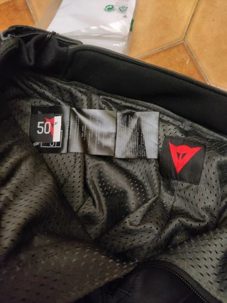 Pantaloni in pelle Dainese taglia 50