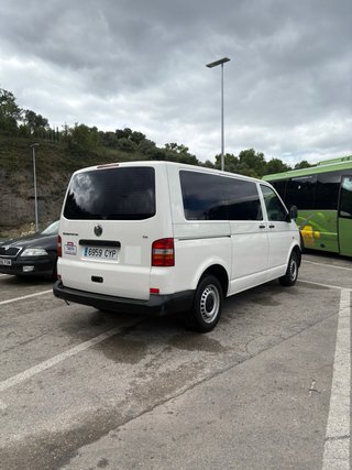 Volkswagen Transporter T5 2004