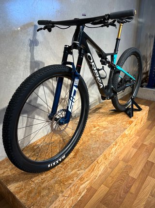 ORBEA OIZ M-LTD 2025 Flight Attendant / Talla M