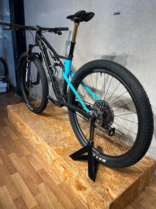 ORBEA OIZ M-LTD 2025 Flight Attendant / Talla M