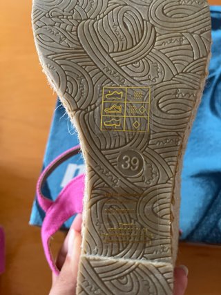 Sandalias Fucsia Verano Tacón Cuña Nuevas
