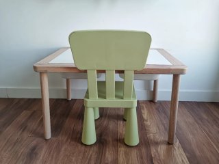 Mesa para niños con compartimentos Ikea Flisat