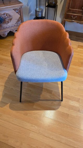 Silla Rene The Massie Madera y Tela