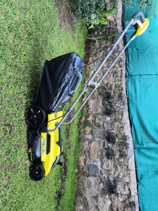 Cortacésped Eléctrico Ryobi 1300W