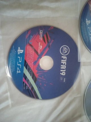 Lote 3 Giochi FIFA PS4: 18, 19, 20