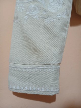 Chaqueta torera bordada beige Talla S