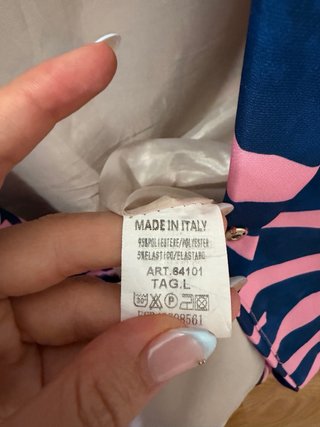 Conjunto traje chaqueta corta y pantalón
