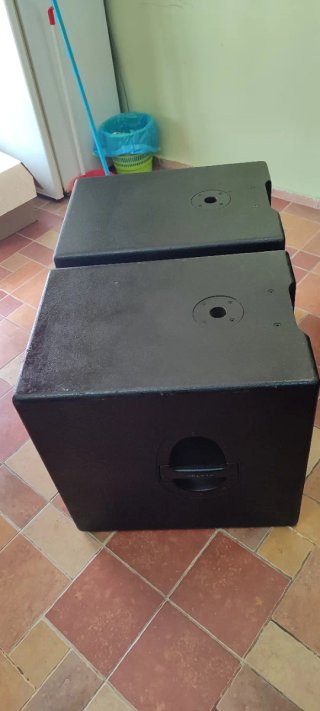 Pareja de Subwoofer Mackie SWA 1501 Negro