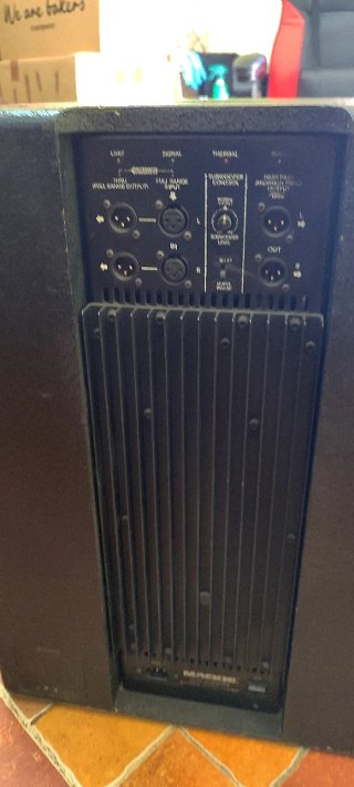 Pareja de Subwoofer Mackie SWA 1501 Negro