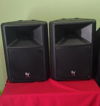 Pareja de Subwoofer Mackie SWA 1501 Negro