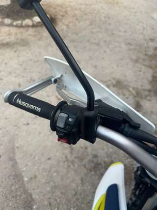 Husqvarna 701 Supermoto