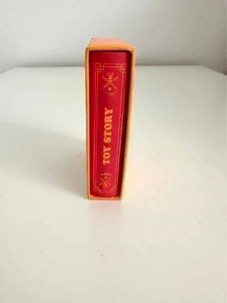 Libro en miniatura en portugués