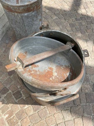 Bidoni latte vintage lamiera industrial anni '50