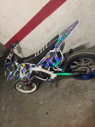 Yamaha DT Motocross Azul y Blanco