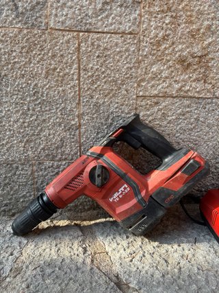 Hilti TE 6-A22 Martillo Perforador SDS Plus + Carg