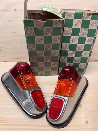 Tulipas y portalámparas Renault 4 súper