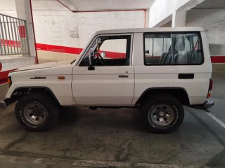 Toyota land Cruiser lj70. NO APTO PARA CURIOSOS