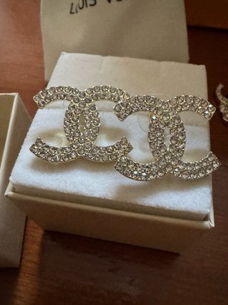 Orecchini Chanel CC Logo Strass Oro Argento