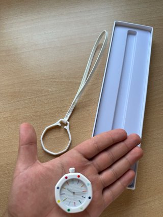 “Acepto ofertas”  reloj de bolsillo blanco