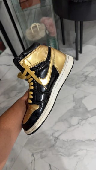 Jordan 1 Gold/White