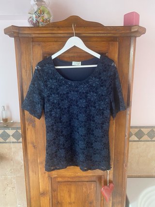 T-shirt pizzo macramè blu