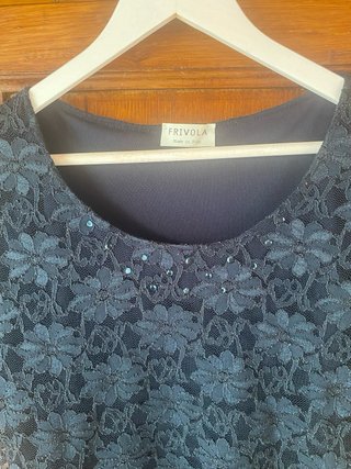 T-shirt pizzo macramè blu
