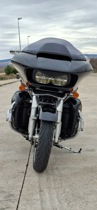 Harley Davidson Road Glide 2018 Negra