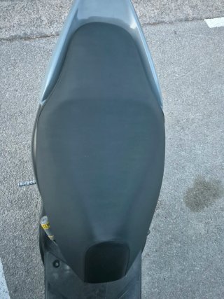 Yamaha Jog R Negra