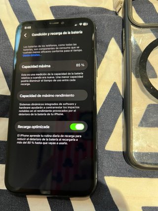 iPhone 11 Pro Verde + Accesorios
