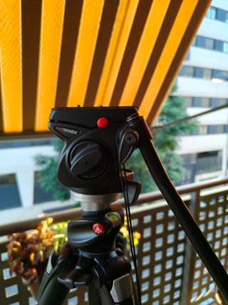 Trípode Manfrotto 055XPROB + Cabezal 701HDV