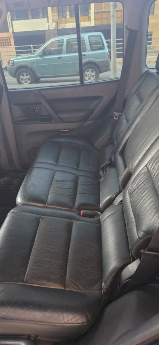 Mitsubishi Montero 2001