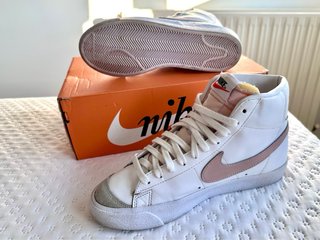 Zapatillas Nike Blazer Mid Top Blancas Rosas