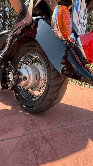 Yamaha Drag Star 650 Custom Negra