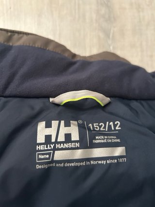 Chaqueta Helly Hansen Marrón con Capucha
