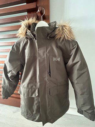Chaqueta Helly Hansen Marrón con Capucha