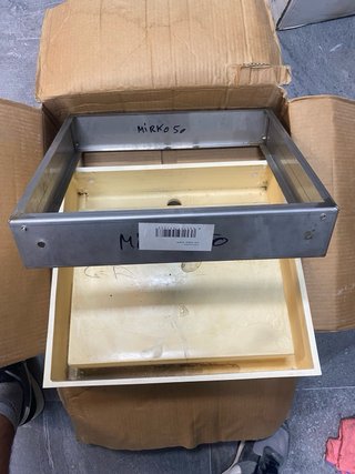 Lavabo de diseño colgado sin pedestal