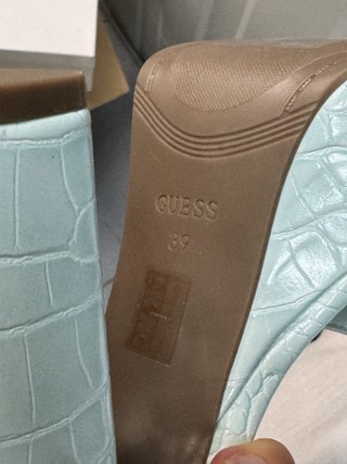 Sandalias de plataforma Guess – Aguamarina efecto