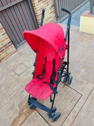 Carro de paseo Chicco rojo