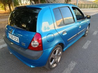 Renault Clio 2003