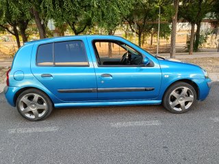 Renault Clio 2003