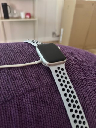 Apple Watch Series 7 Nike 45mm Plata