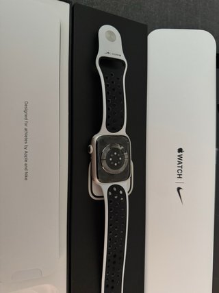 Apple Watch Series 7 Nike 45mm Plata