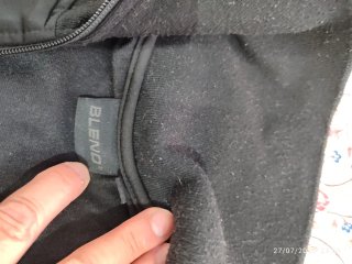 Chaqueta deportiva cuadros gris y negro