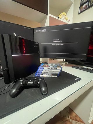 PS4 + 2 Mandos + Juegos