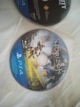 Lote 2 Giochi PS4: Call of Duty, Horizon