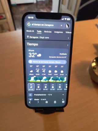 vendo ihpone 12 negro de 128 gb y 8 ram